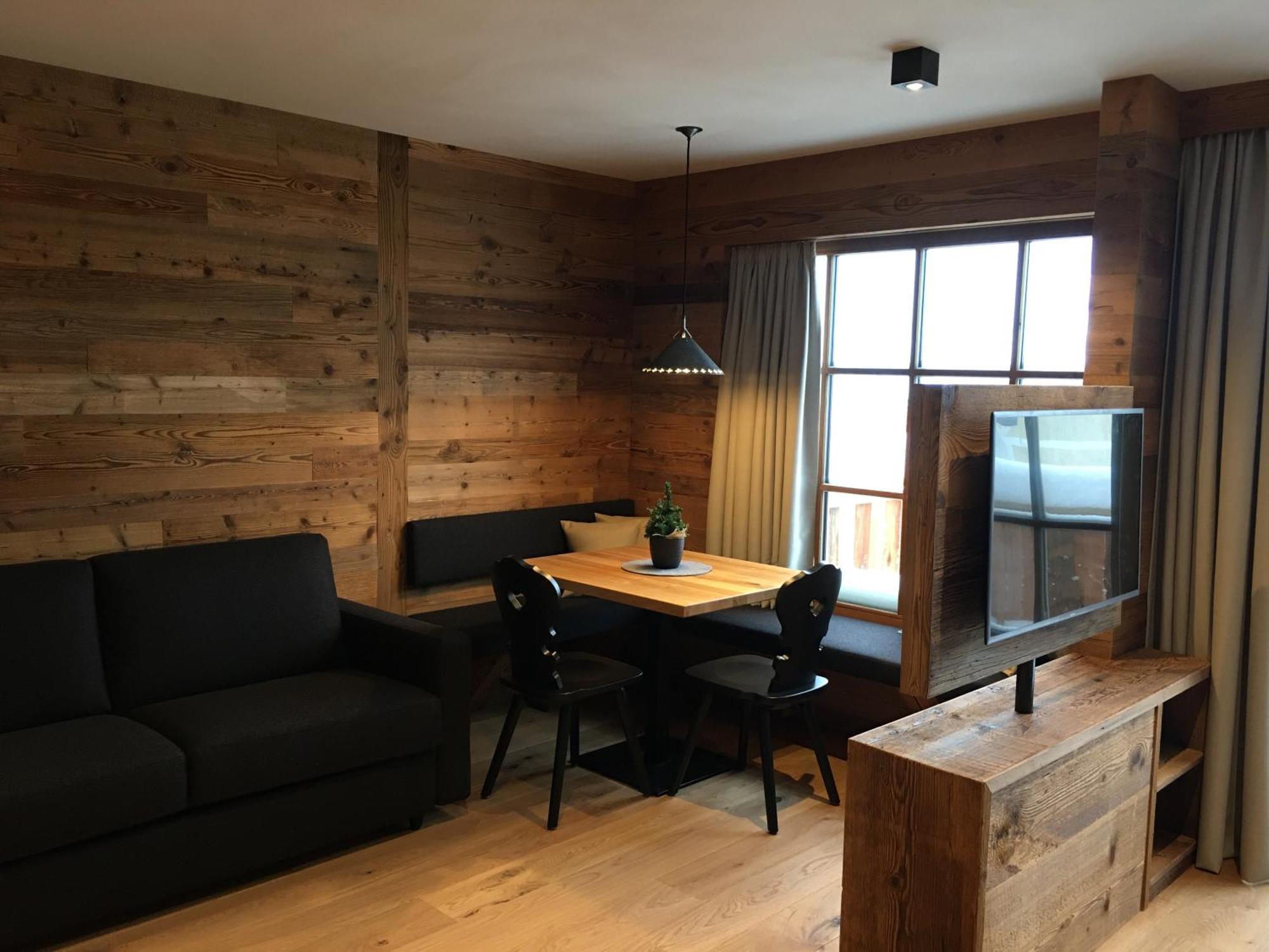 Appartements Innerkofler Mountain Home San Candido Room photo